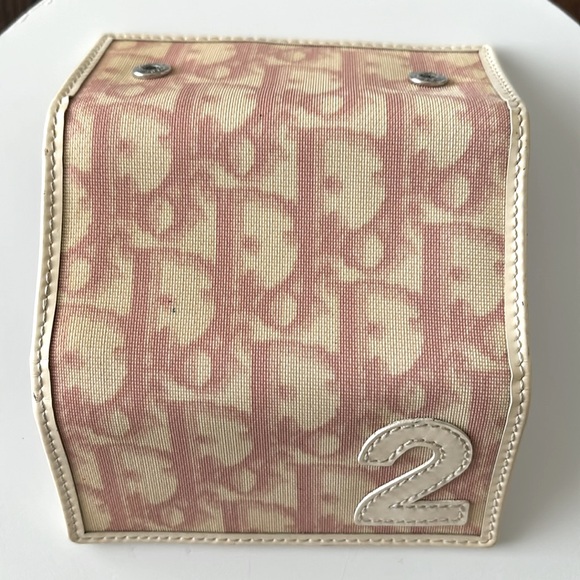 ππ Christian Dior key holder wallet in EUC !!! ππ - Picture 5 of 9
